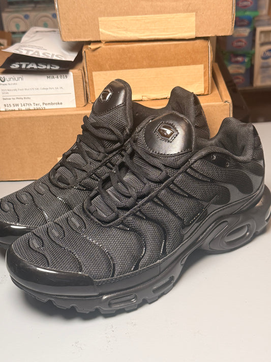 Nike Air Max Plus TN Triple Black Size 11 - Flip It Now