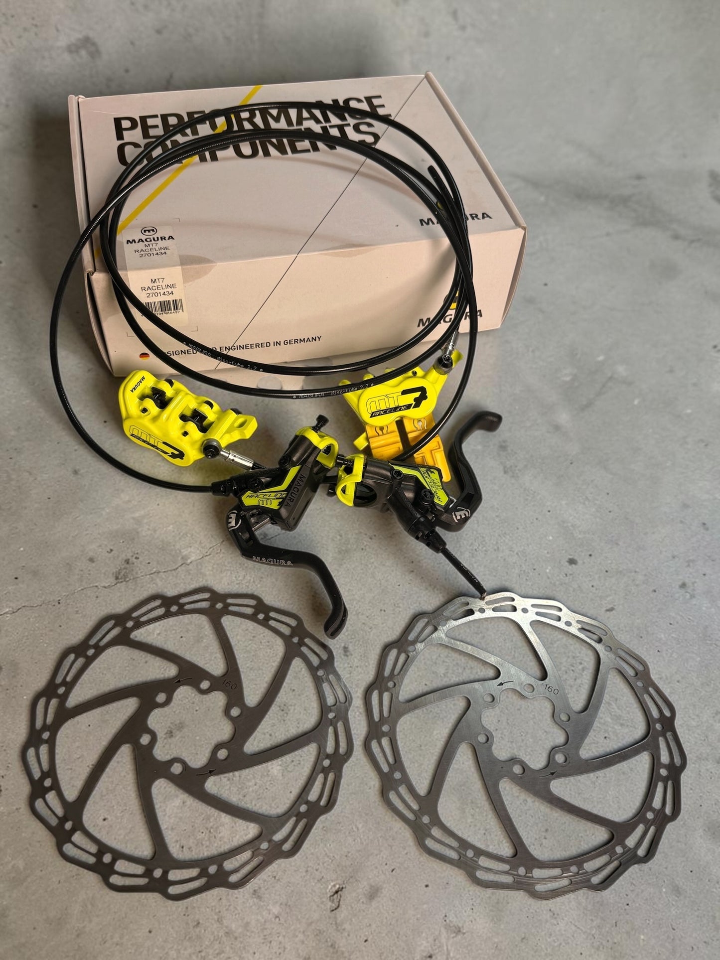 Magura MT7 Raceline Hydraulic Disc Brakeset with 160mm Rotors and Bleed Kit - Flip It Now