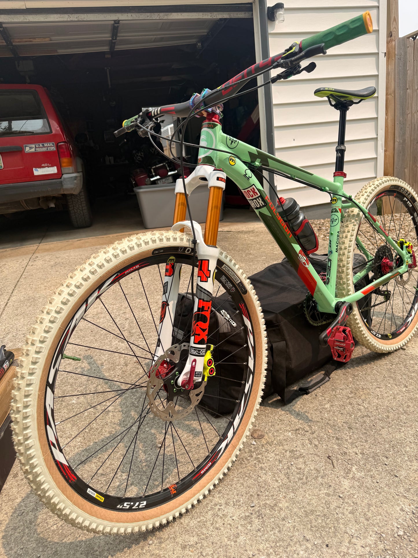 *Heavily Modded Polygon Cascade 4  Mountain Bike 27.5 Wheels,Shimano,fox - Flip It Now