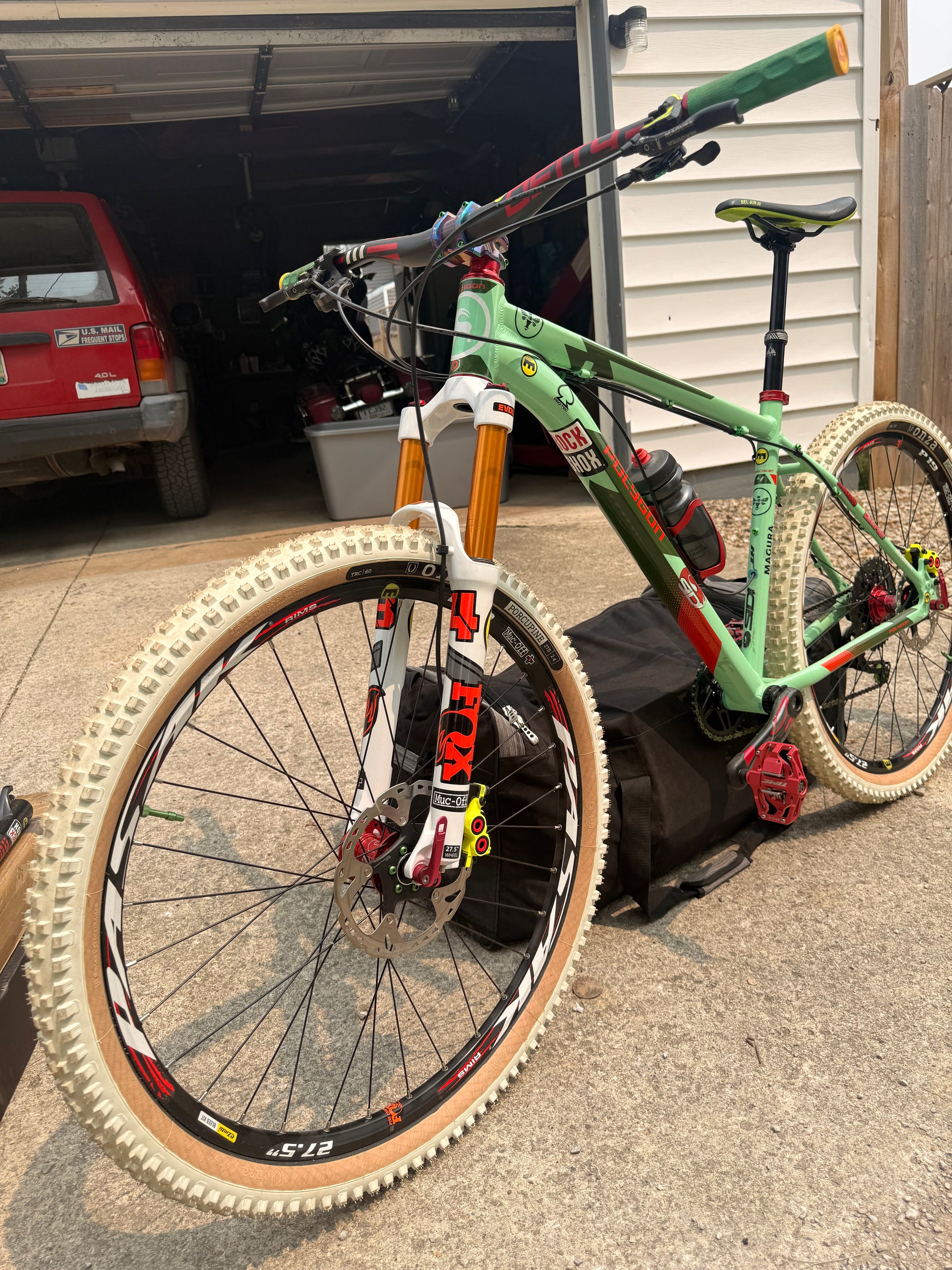 *Heavily Modded Polygon Cascade 4  Mountain Bike 27.5 Wheels,Shimano,fox - Flip It Now