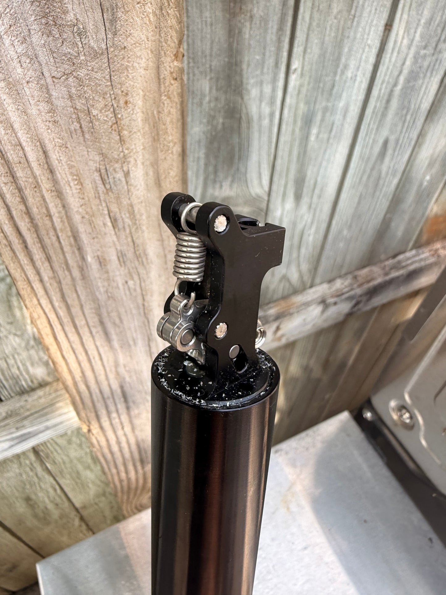 DROPPER seat post 27.2 X-FUSION Manic 100mm Travel 372mm - Flip It Now