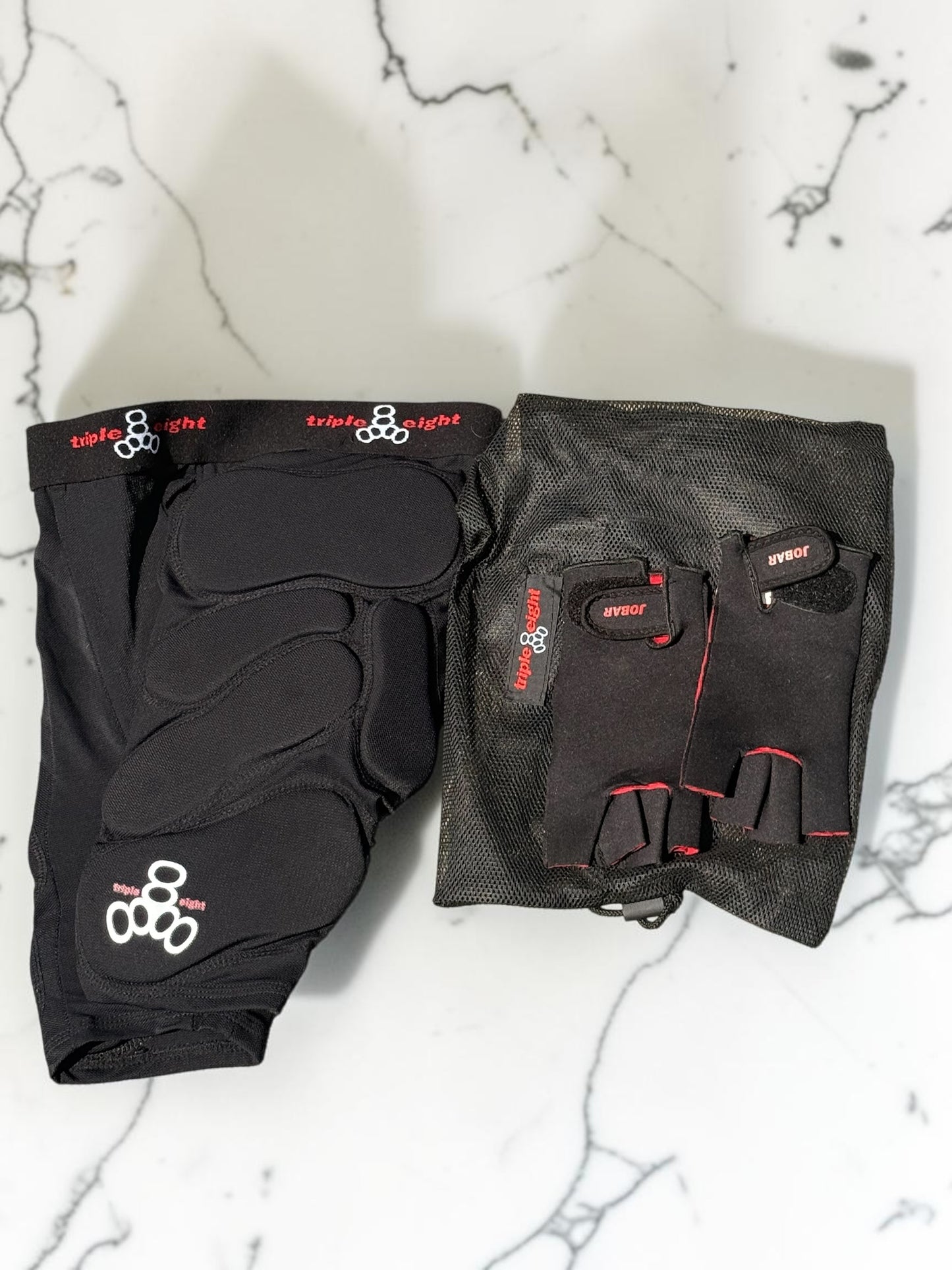 Triple 8 Bumsaver S-Black Hip Pads *with gloves, fly racing and gear bag - Flip It Now
