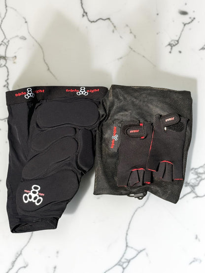 Triple 8 Bumsaver S-Black Hip Pads *with gloves, fly racing and gear bag - Flip It Now