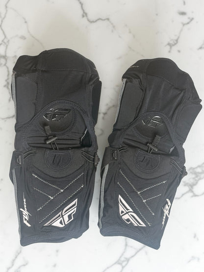 Triple 8 Bumsaver S-Black Hip Pads *with gloves, fly racing and gear bag - Flip It Now