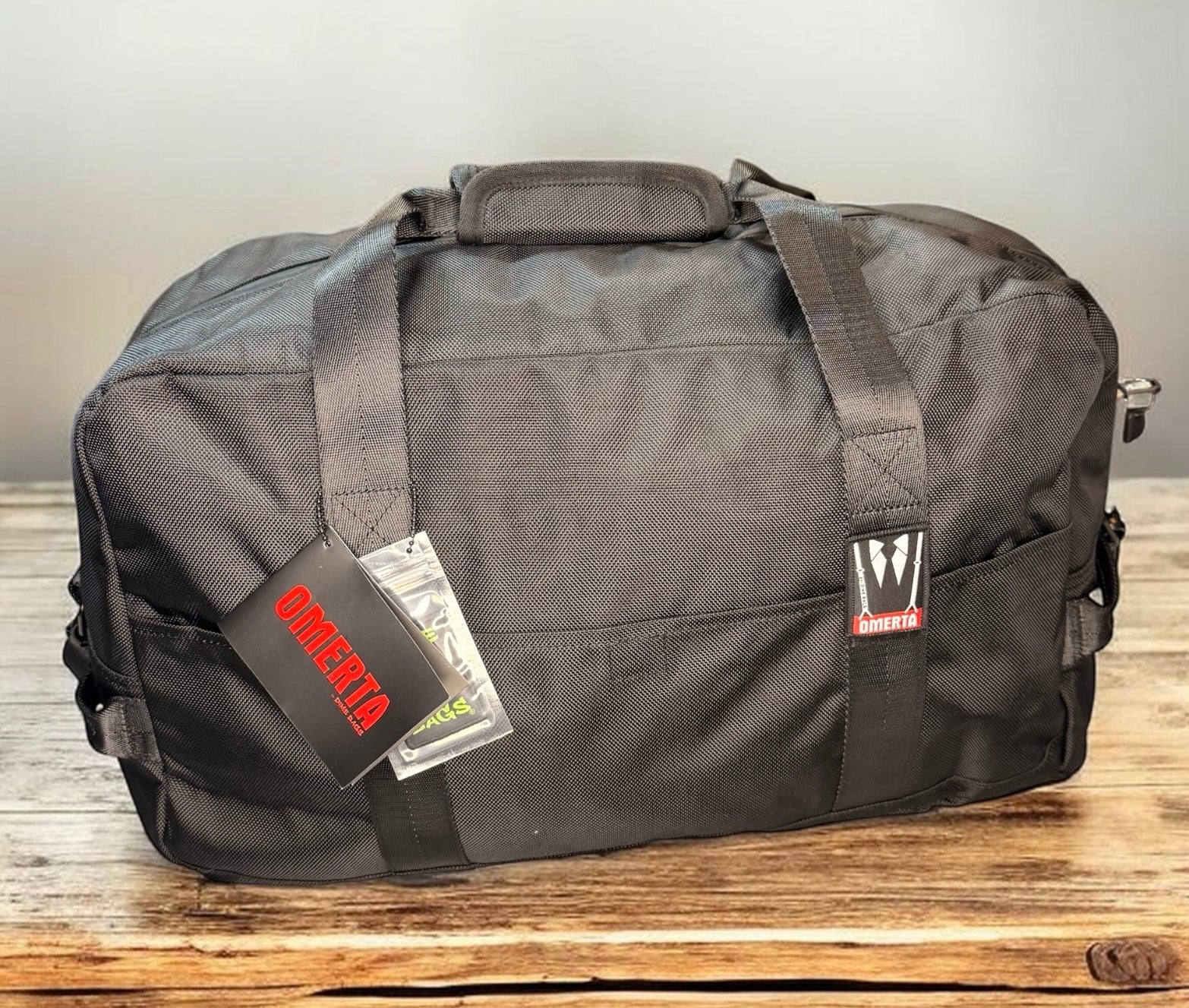 FREE smell proof 7” padded pouch /Locking Smell proof Dime Bags associate duffle bag - Flip It Now