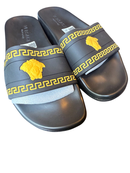 Versace La Medusa Rubber Pool Sliders in Black and Gold - Flip It Now