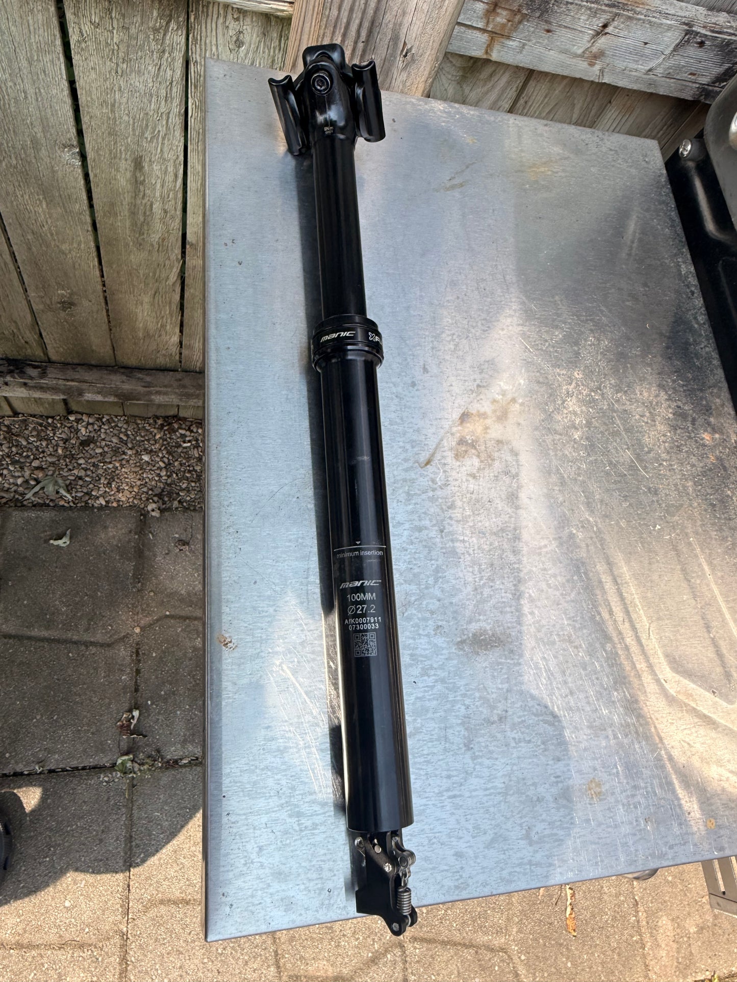 DROPPER seat post 27.2 X-FUSION Manic 100mm Travel 372mm - Flip It Now