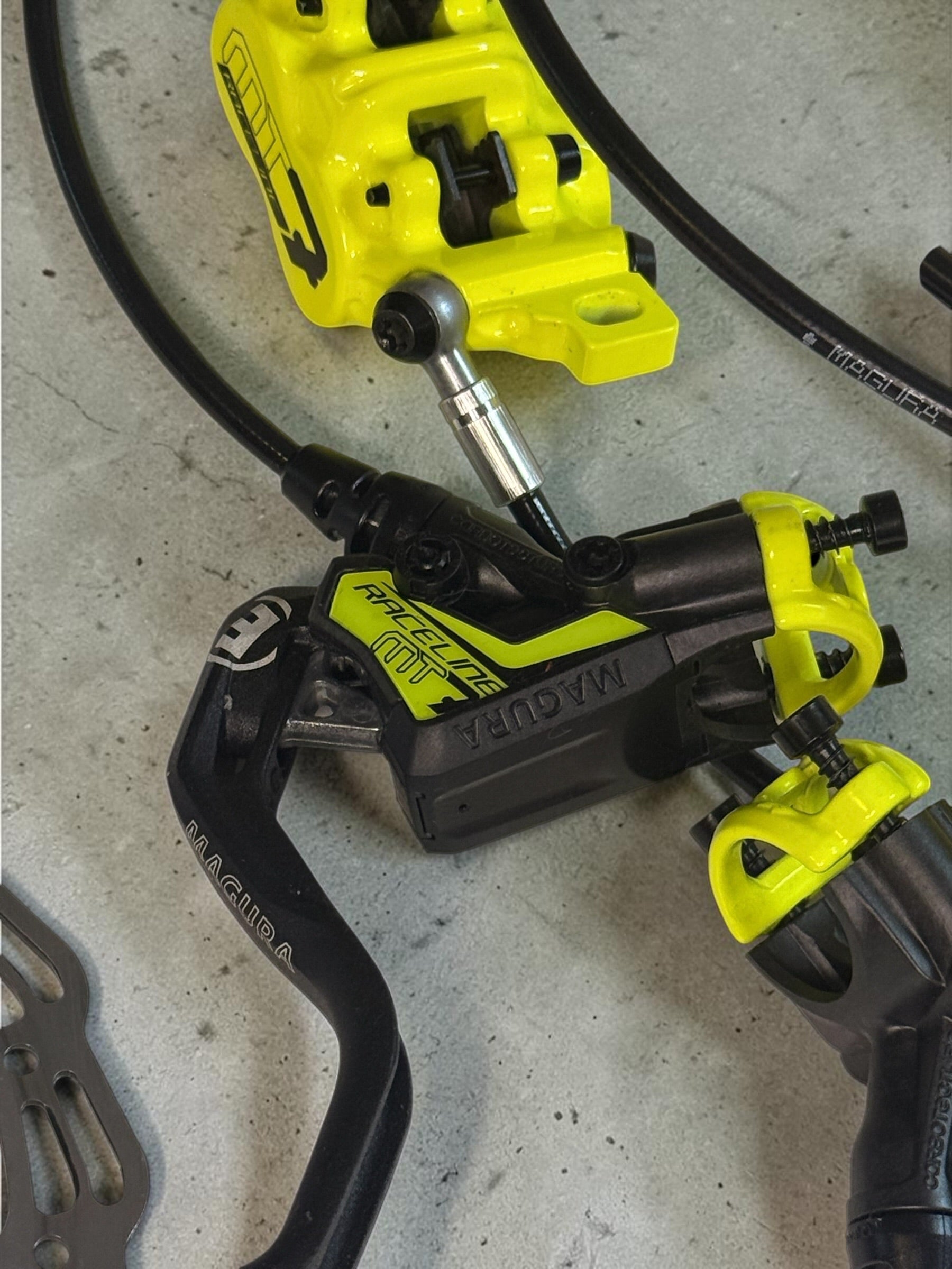 Magura MT7 Raceline Hydraulic Disc Brakeset with 160mm Rotors and Bleed Kit - Flip It Now