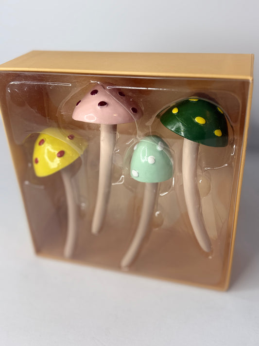 NPW Plant Life Toadstool Plant Markers | Decorative Mushroom Plant Tags for Succulents, Flowers, & Greenery | Garden & Indoor Plant Label Set, Birthday Gifts for Plant Lovers & Gardeners - Flip It Now